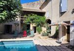 Location vacances Vauvert - Maison de village du Xvii siècle en Camargue-2