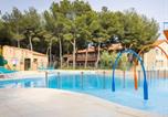 Camping Peynier - Camping AEC Vacances Les Dauphins-1