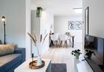 Location vacances Eindhoven - Private Design Apartment w Garden & Parking-1