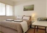 Location vacances Gordon's Bay - 24 Gordonia, Sleeps 7, Beach Front condo - Load-shedding friendly with Solar Power and battery backup-4