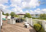 Location vacances South Cerney - Windrush Lake 20, Summit Lodge P-2