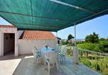 Location vacances Janjina - 2-bedroom apartment with large terrace 3558-1-3