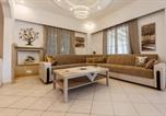 Location vacances La plage de Navagio - Eleni's Apartment Top Floor-2