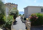 Location vacances Gare SNCF de Saint-Raphaël Valescure - Studio clim. proche plage, commerces & gare avec Wifi, parking en option - Fr-1-466a-15-1