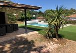 Location vacances Bagnols-en-Forêt - Villa 3 chambres avec piscine privée-4