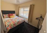 Location vacances Wargrave - Spacious 4 Bed Contractor House Free Parking-2
