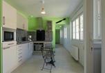 Location vacances Centre - Maison rénovée avec jardin, 3 chambres, à 10 min de Chartres, idéale pour familles et escapades romantiques - Fr-1-581-114-3