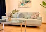 Location vacances  Aéroport de Bucarest - Premium Stay - Spacious 3br with Balcony-2