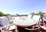 Location vacances Olhão - Zenit Budget Basicinn B&B Olhao ext prive bathroom-1