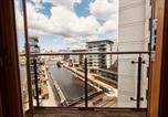 Location vacances Leeds - Deluxe Apt & The Best River Canal View In Leeds-2