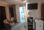 Location vacances Horley - All Seasons Gatwick Guest House & Parking-2