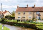 Location vacances Hovingham - Host & Stay - Corner House-1