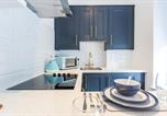 Location vacances Southend-on-Sea - Central Studio Flats with Parking in Southend on Sea-2