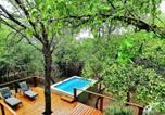 Location vacances Marloth Park - Luxury Guesthouseco Farmhouse-1