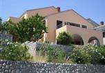 Location vacances Mali Lošinj - Apartments near Beach in Mali Losinj 14856-2