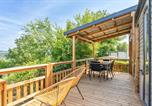 Location vacances  Luxembourg Province - Camping Papillon Bouillon - Vakantiewoning Chalibou-2