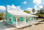 Location vacances  Grand Cayman - Sea Beauty - Charming Cottage with Pool and Private Beach Lot-3