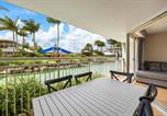 Location vacances Alexandra Headland - 3 bedroom swim out apartment, right on the pool in Alexandra Headland , across from the beach-2
