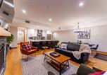 Location vacances Banff - Alpine Chic - two-story mtn escape near downtown-2