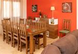 Location vacances  Valence - Casa Rural la Montana 1-4