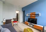Location vacances  Val-d'Oise - Azurine - Appt pour 4 proche de Paris-1