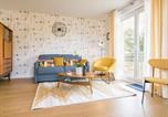 Location vacances  Loire-Atlantique - Appartement rénové, lumineux proche plage avec parking - Fr-1-306-1299-2