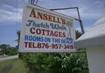 Location vacances Negril - Ansells Thatch Walk Cottages-1