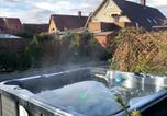 Location vacances Kuks - Dom Tkacki Pokoje Gościnne Jacuzzi w Ogrodzie Kudowa-Zdrój-1
