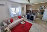 Location vacances  Barrage de l'Arade - Apartment Praia Rocha Seashell-4