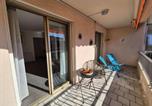 Location vacances Sanary-sur-Mer - Sanary, 3 couchages, climatisation, tout à pied-1