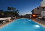 Location vacances Okrug - House Dd with heated pool-4