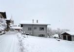 Location vacances Crans-Montana - Modern Home for 8 near Crans-Montana - Terrace - Fireplace-4