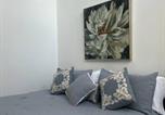 Location vacances Niagara-on-the-Lake - Unwind at Serenity House with 17 foot Spa Pool and Breakfast included-4