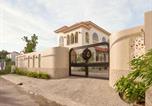 Location vacances  phan thiet - Doris's Home - villa 500m2, 5 bedrooms, swimming pool, Bbq outdoor-1