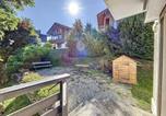 Location vacances Combloux - Bel Apt au Centre de Combloux avec Jardin, Balcon, Wifi et Parking à 300m des Commerces - Fr-1-560-52-3