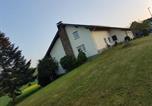Location vacances Strotzbüsch - Ferienwohnung Haus Abrioux Zur Falkenlay-1