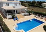 Location vacances Guia - Villa Arquete 6 seat Jacuzzi 5 min walk to shops-1