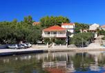 Location vacances Lumbarda - Apartment Lumbarda 4401b-1