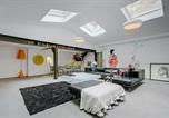 Location vacances Tours - Logement atypique 200m2 au Calme et Confort-1