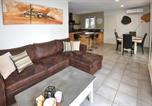 Location vacances Malemort-du-Comtat - Maison Avec Piscine Privée-4