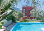 Location vacances Malcesine - Residence La Pergola bilocale uno-2