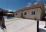 Location vacances Visovac - House Mirakul near Krka Private Pool-2