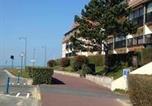 Location vacances Blonville-sur-Mer - Appartement rénové 2 pièces avec loggia vue mer et parking à Villers-sur-Mer - Fr-1-712-7-2