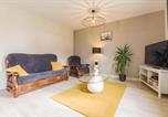 Location vacances Saint-Martin-de-Varreville - Gite De Pauline-3