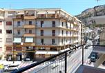 Location vacances Cefalù - Ferienwohnung für 4 Personen ca 50 qm in Cefalù, Sizilien Nordküste von Sizilien - b59111-2