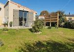 Location vacances Saint-Saturnin-lès-Apt - Gite l'épinette-1