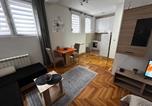 Location vacances Zemun - Altina Gottfried Studio-2