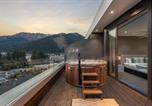 Location vacances Queenstown - Chic Central Penthouse 3bm with Spa-3