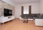 Location vacances Novigrad Općina - Nice Home In Pridraga-4