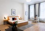 Location vacances Praha - Elegant Spacious Old Town Studio-1